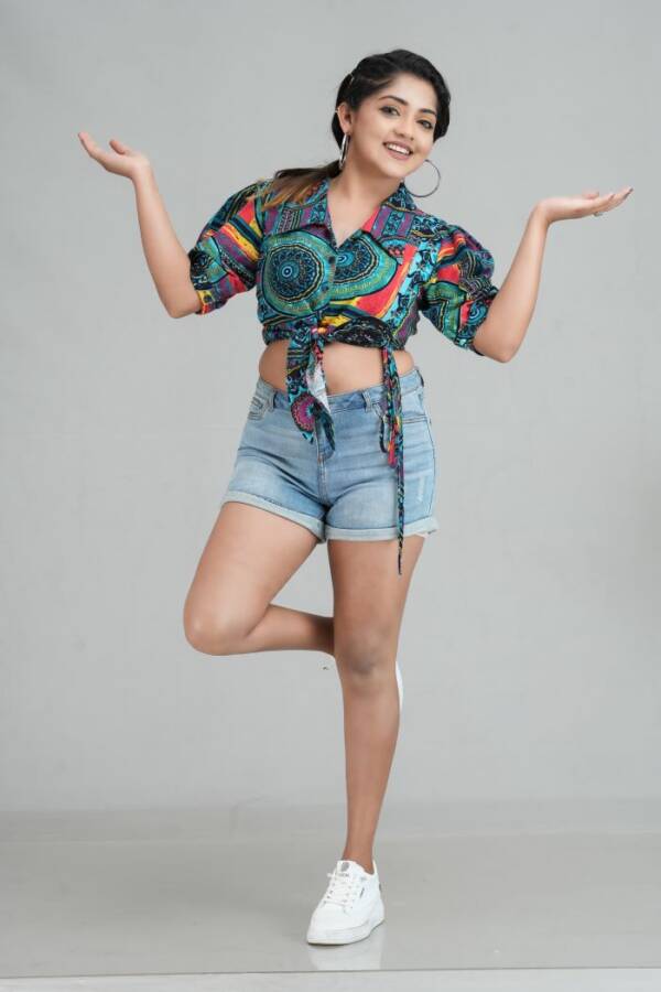 CH075 Puff Sleeved Crop Top - Image 4